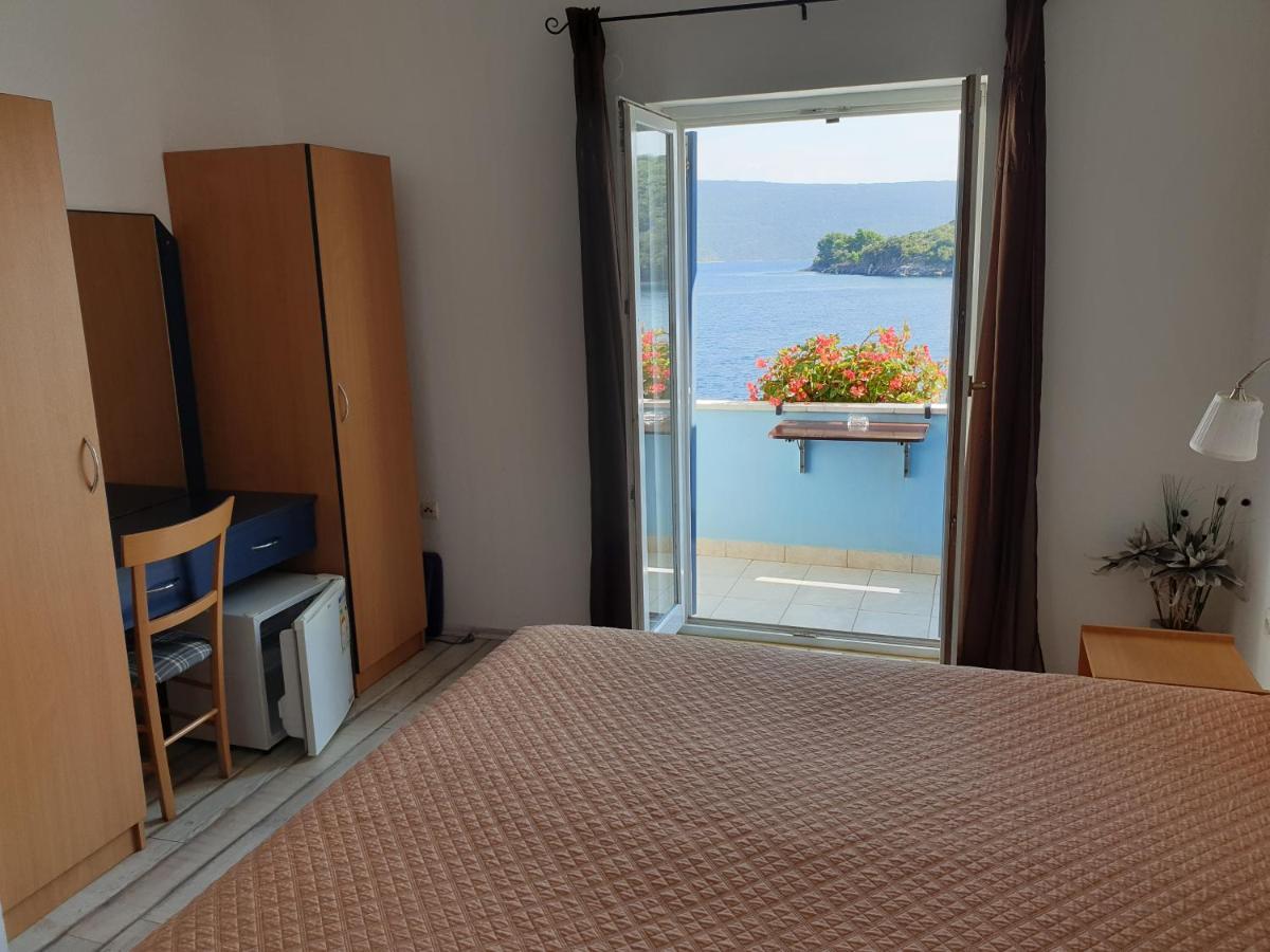 Sobe Mamalu Bed and Breakfast Valun Buitenkant foto
