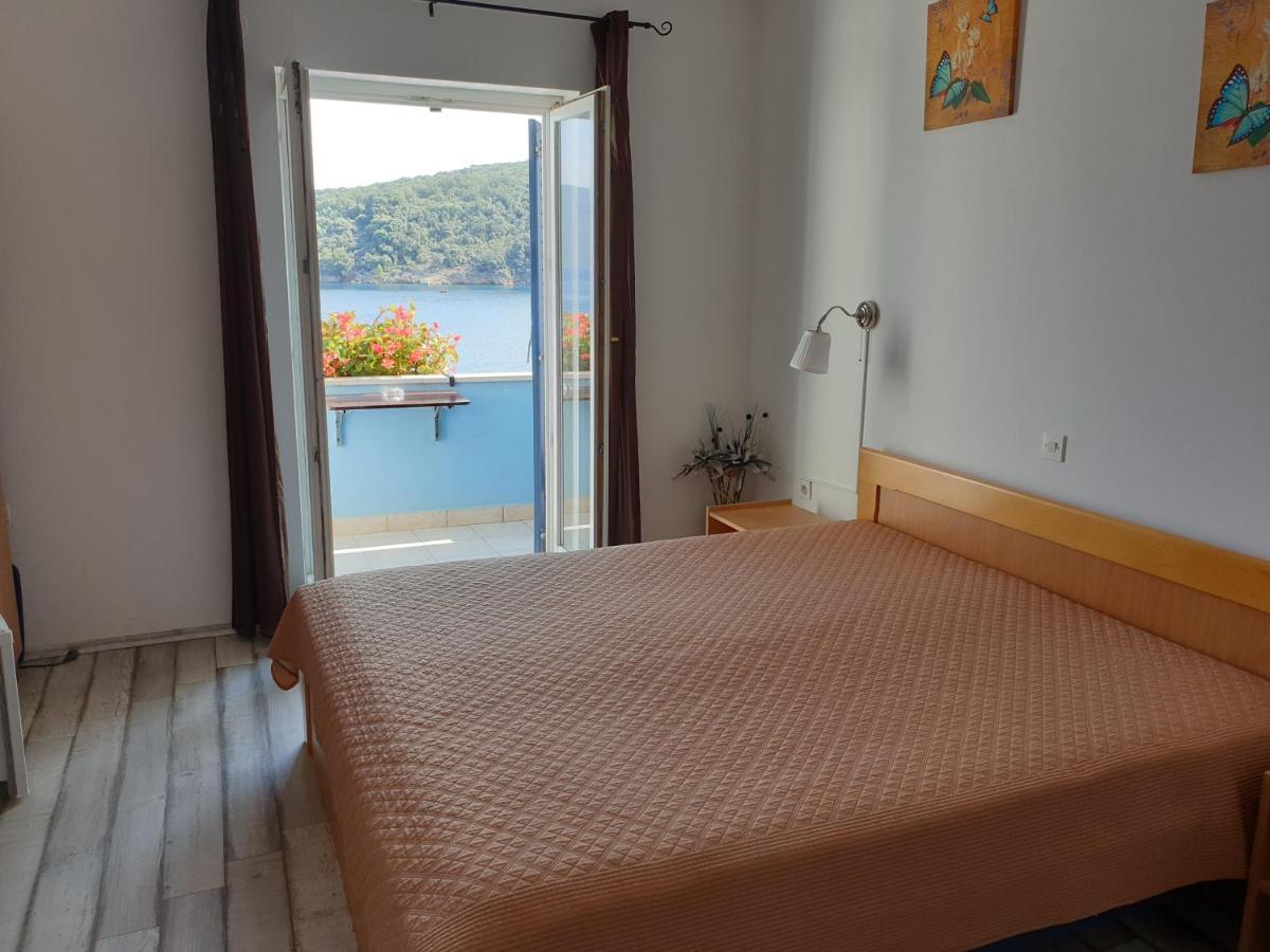 Sobe Mamalu Bed and Breakfast Valun Buitenkant foto
