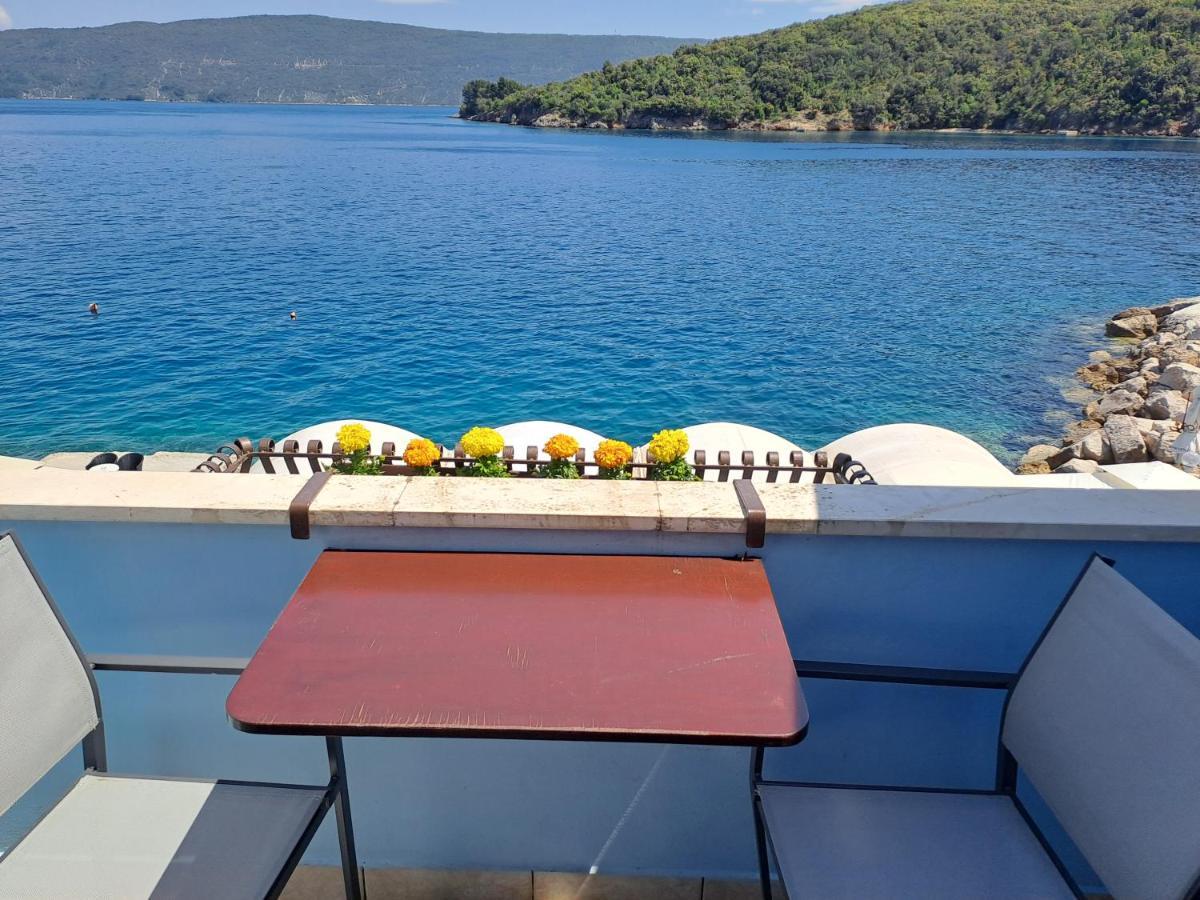 Sobe Mamalu Bed and Breakfast Valun Buitenkant foto