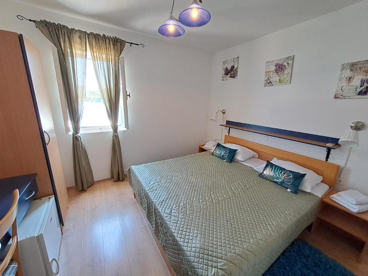 Sobe Mamalu Bed and Breakfast Valun Buitenkant foto