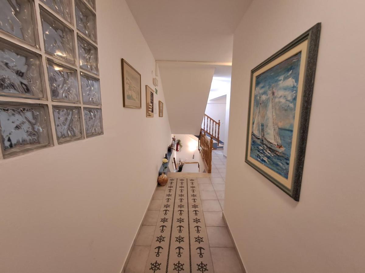 Sobe Mamalu Bed and Breakfast Valun Buitenkant foto