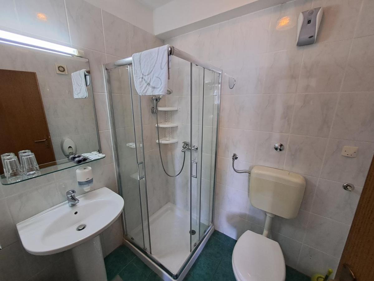 Sobe Mamalu Bed and Breakfast Valun Buitenkant foto