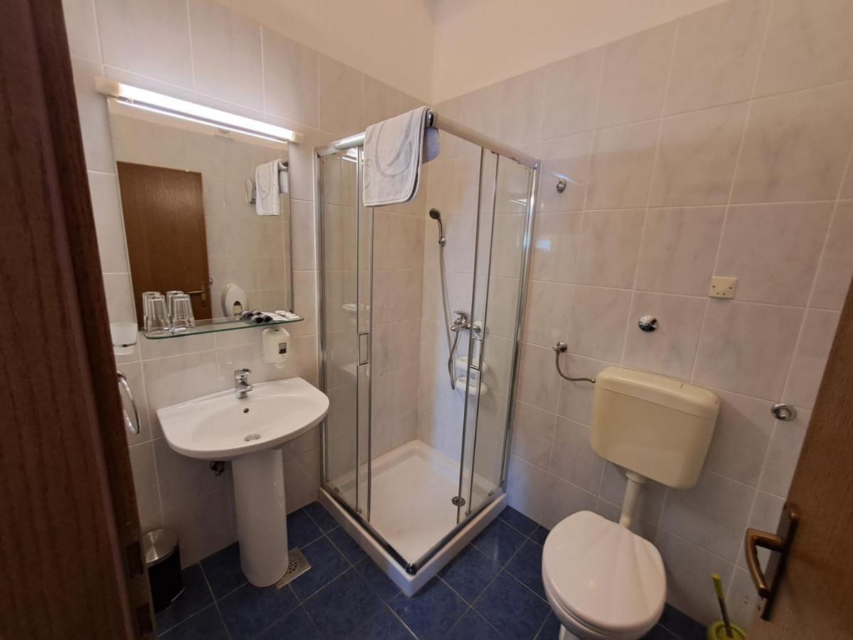 Sobe Mamalu Bed and Breakfast Valun Buitenkant foto