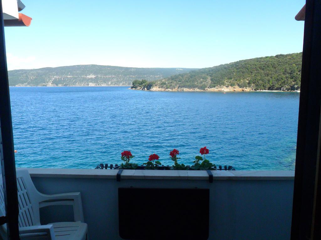 Sobe Mamalu Bed and Breakfast Valun Kamer foto