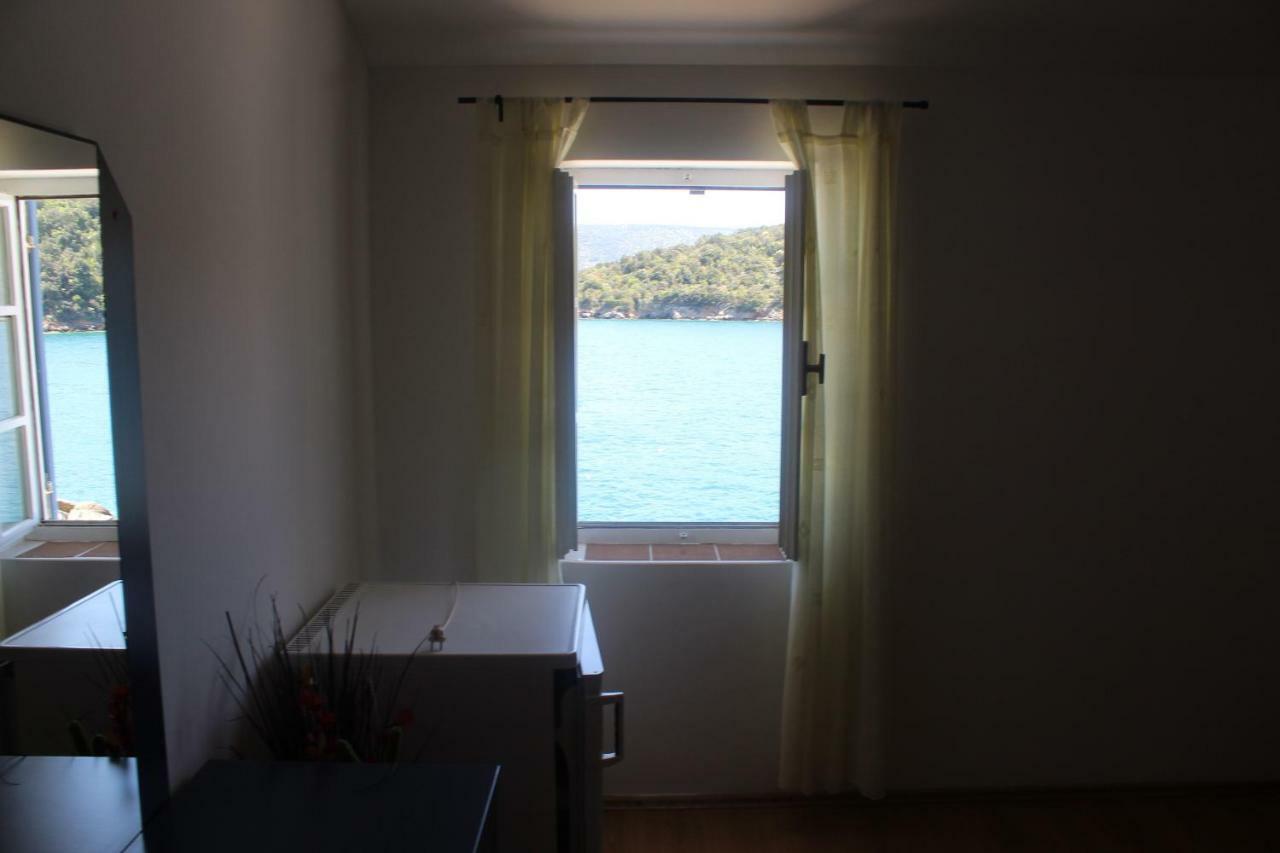 Sobe Mamalu Bed and Breakfast Valun Buitenkant foto